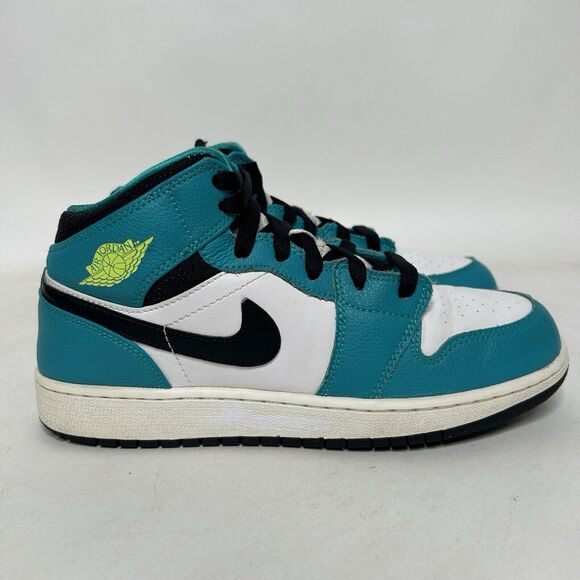 Nike Shoes Air Jordan 1 Mid GG “Volt Ice” 2024 - Picture 4 of 10